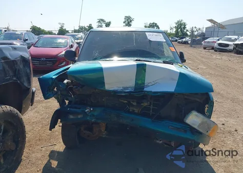 1994 GMC Sonoma z USA, uszkodzony, nr VIN 1GTCS1449R8521663